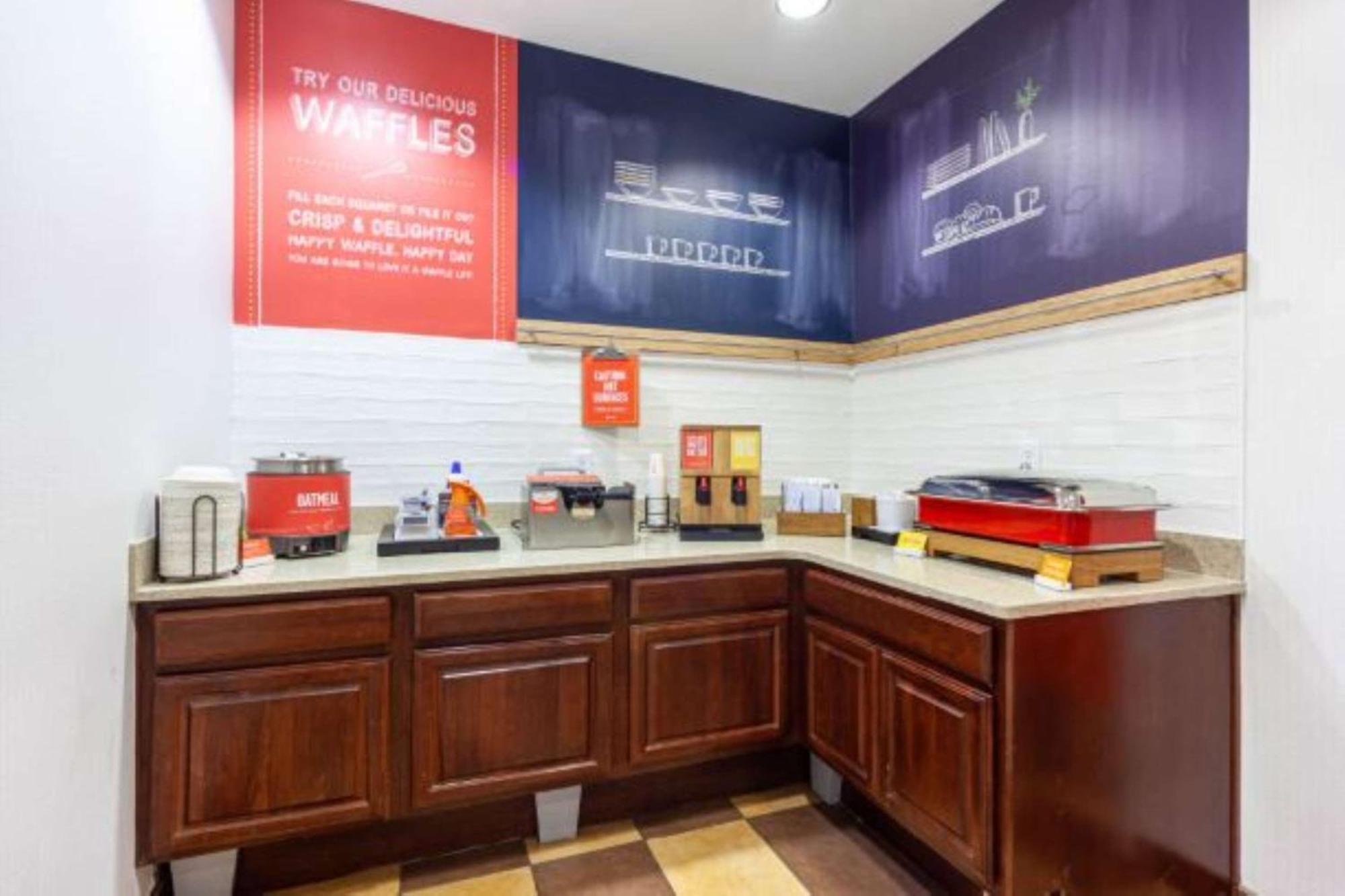Hampton Inn Inwood Exteriör bild