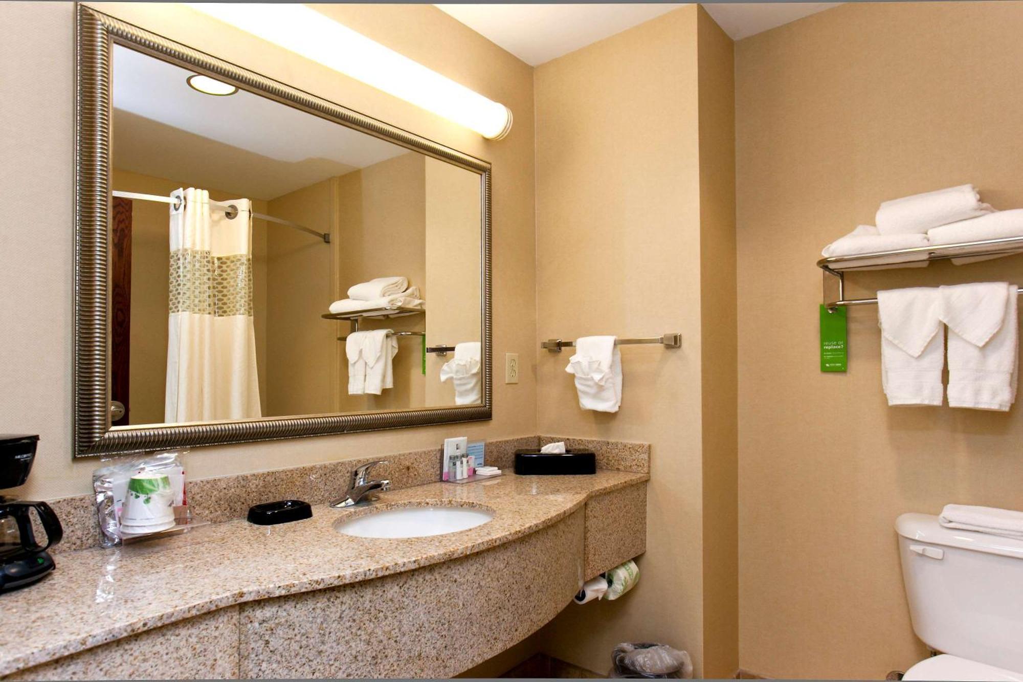 Hampton Inn Inwood Exteriör bild
