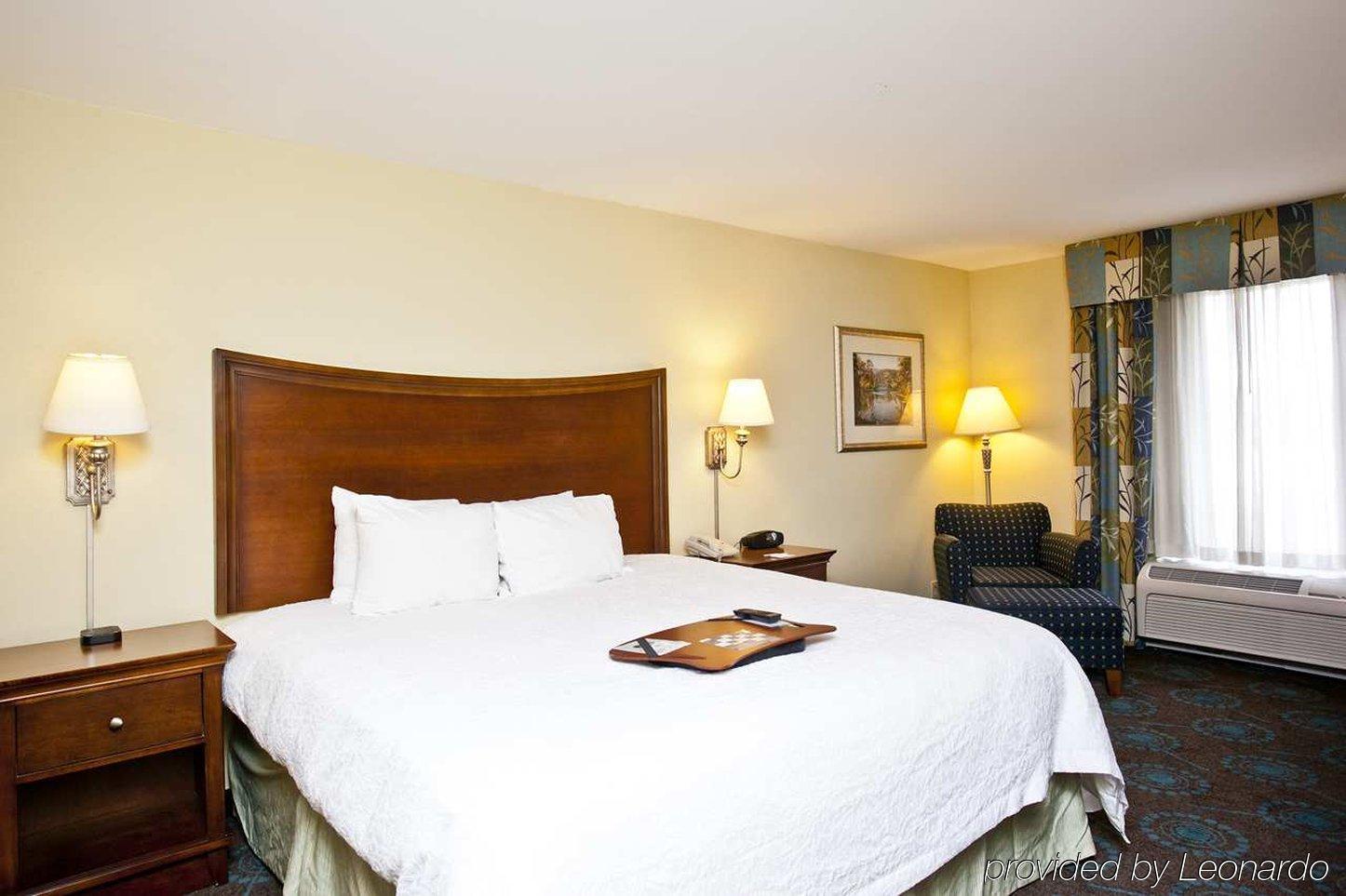 Hampton Inn Inwood Exteriör bild