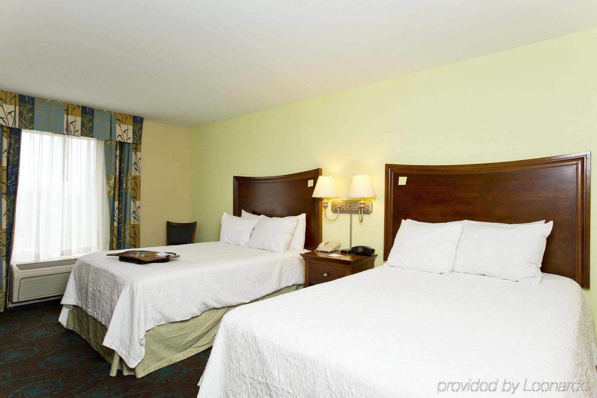 Hampton Inn Inwood Exteriör bild