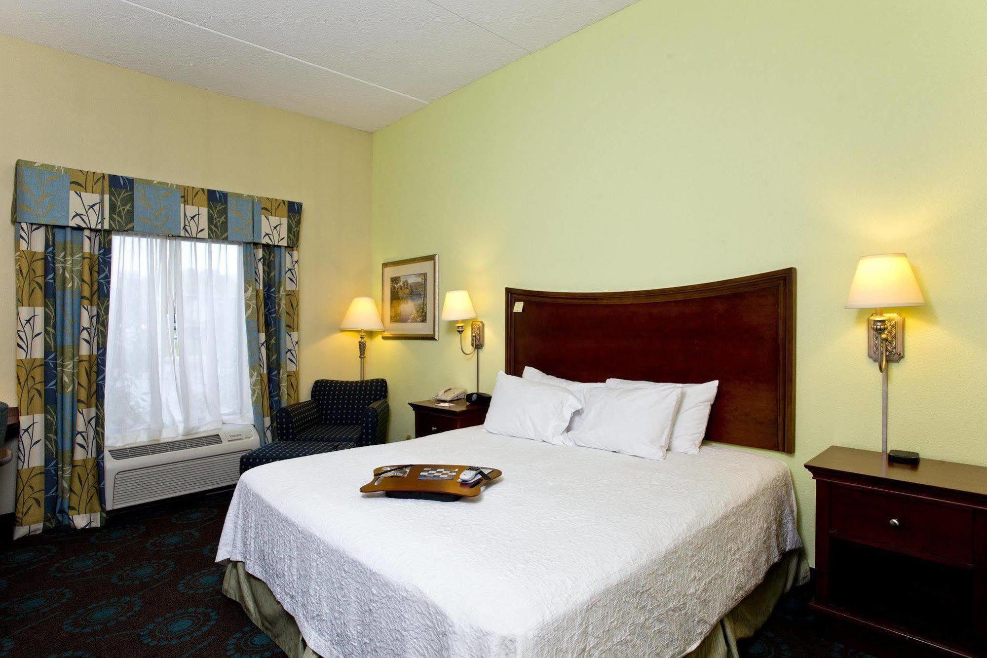 Hampton Inn Inwood Exteriör bild